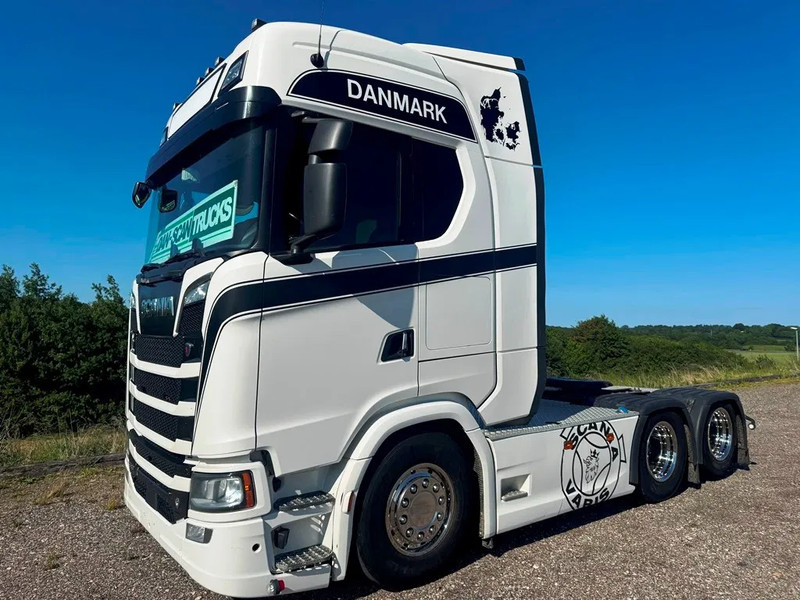Scania S580 V8 NGS weelbase 3150mm. Air / Air suspension. Opticruise / Retarder. Hydr. system,. - Tractor unit: picture 3 Scania S580 V8 NGS weelbase 3150mm. Air / Air suspension. Opticruise / Retarder. Hydr. system,. - Tractor unit: picture 3