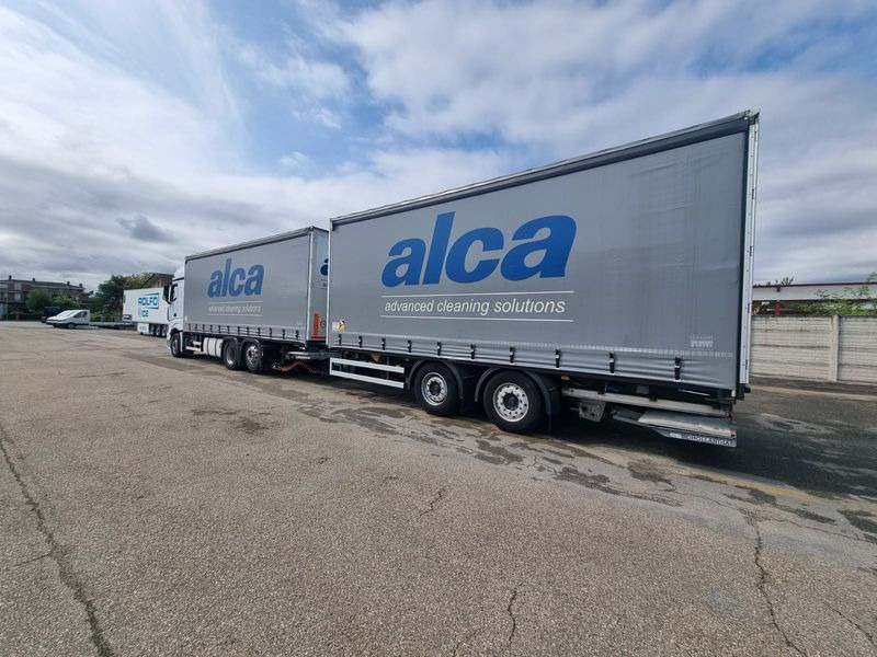 MERCEDES ACTROS MOTRICE + BIGA ACTROS 26.45 - Curtainsider truck: picture 4 MERCEDES ACTROS MOTRICE + BIGA ACTROS 26.45 - Curtainsider truck: picture 4