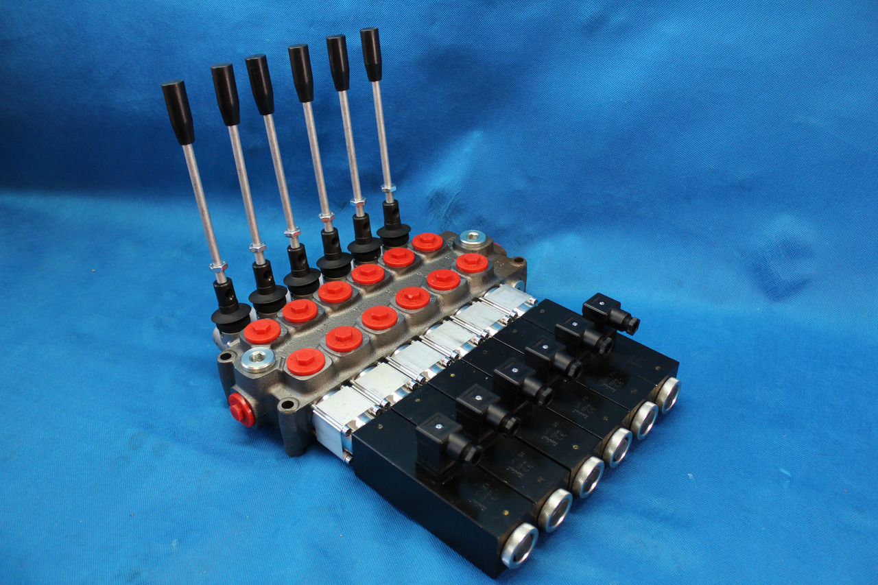 6 Sections Directional Control Valve Galtech Q95 120 l/min 31 GPM Electric solen for HDS-edged and cranes. - Ground support equipment: picture 1 6 Sections Directional Control Valve Galtech Q95 120 l/min 31 GPM Electric solen for HDS-edged and cranes. - Ground support equipment: picture 1