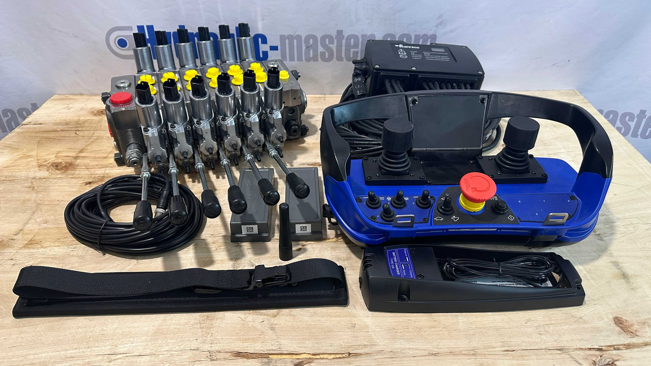 Set Scanreco RC400 with Walvoil DPX100 Komatsu Forest, Ponsse, Fassi, Palfinger - Timber transport: picture 1 Set Scanreco RC400 with Walvoil DPX100 Komatsu Forest, Ponsse, Fassi, Palfinger - Timber transport: picture 1