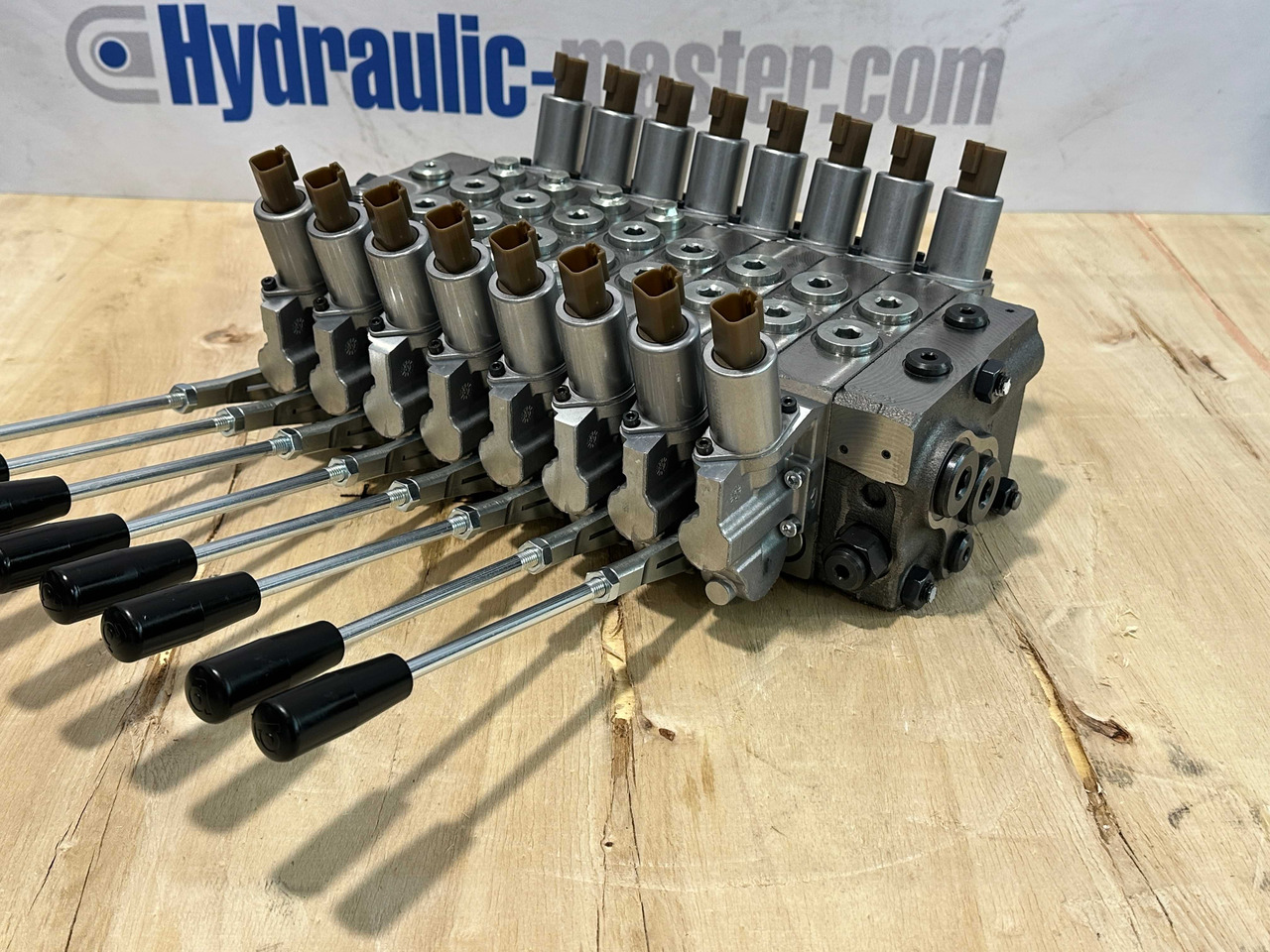 Valve Walvoil DPX100 MKG, Palfinger, Fassi, Hiab - Timber transport: picture 3 Valve Walvoil DPX100 MKG, Palfinger, Fassi, Hiab - Timber transport: picture 3