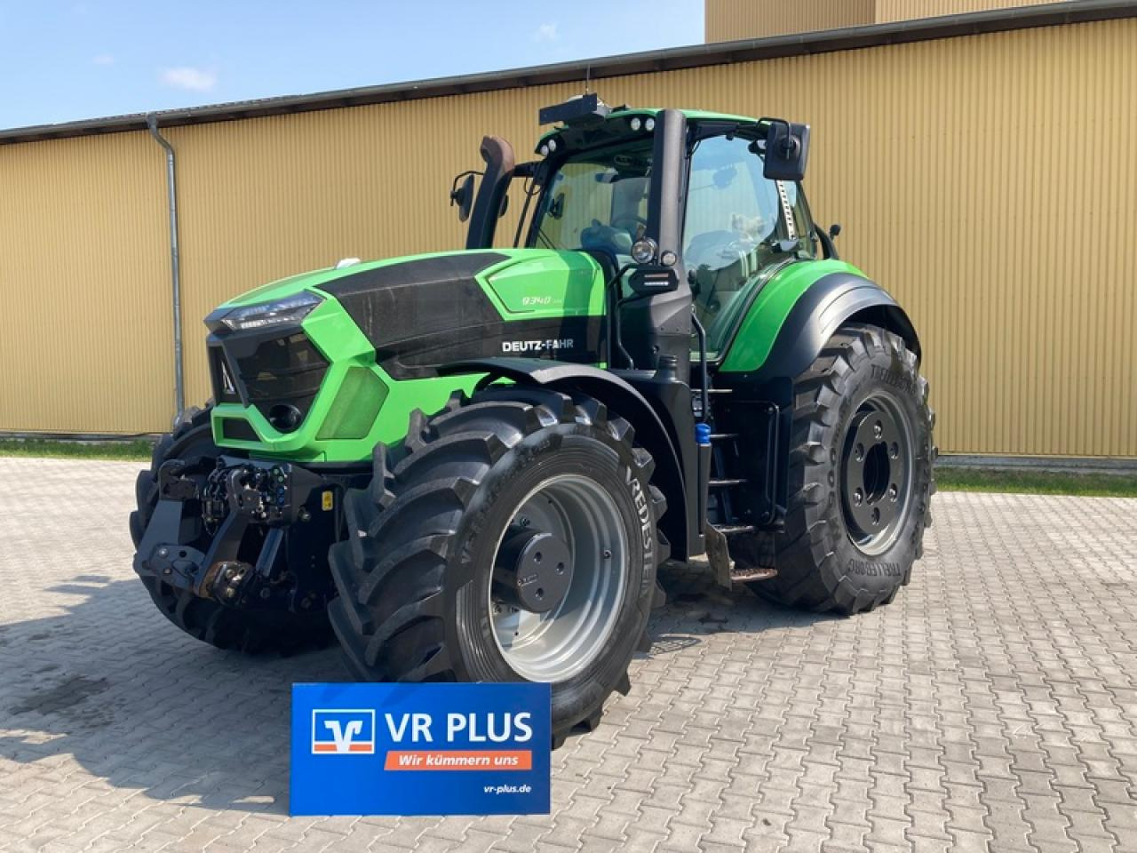 Deutz-Fahr 9340 TTV - Farm tractor: picture 1 Deutz-Fahr 9340 TTV - Farm tractor: picture 1