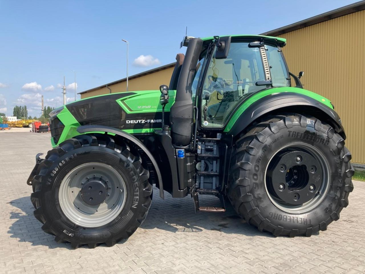 Deutz-Fahr 9340 TTV - Farm tractor: picture 2 Deutz-Fahr 9340 TTV - Farm tractor: picture 2