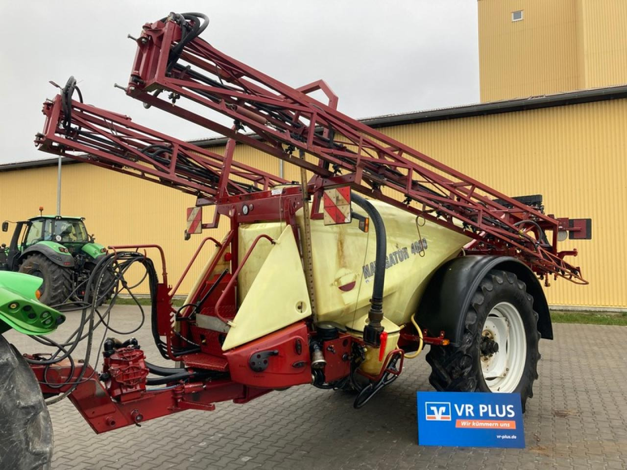 Hardi NAVIGATOR 4000L 27M - Trailed sprayer: picture 1 Hardi NAVIGATOR 4000L 27M - Trailed sprayer: picture 1