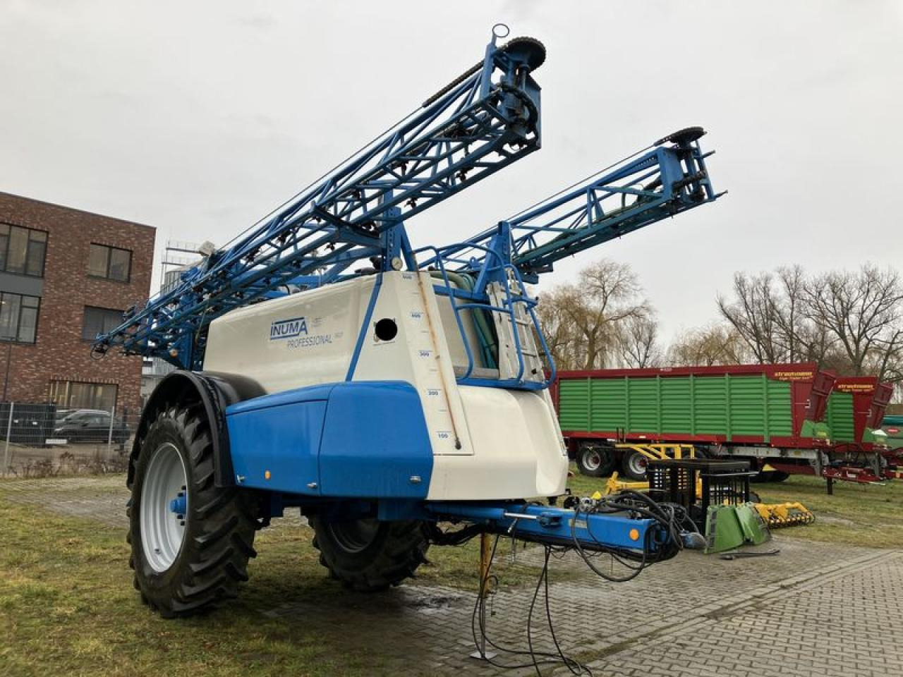 Inuma IAS 5027 - Trailed sprayer: picture 4 Inuma IAS 5027 - Trailed sprayer: picture 4