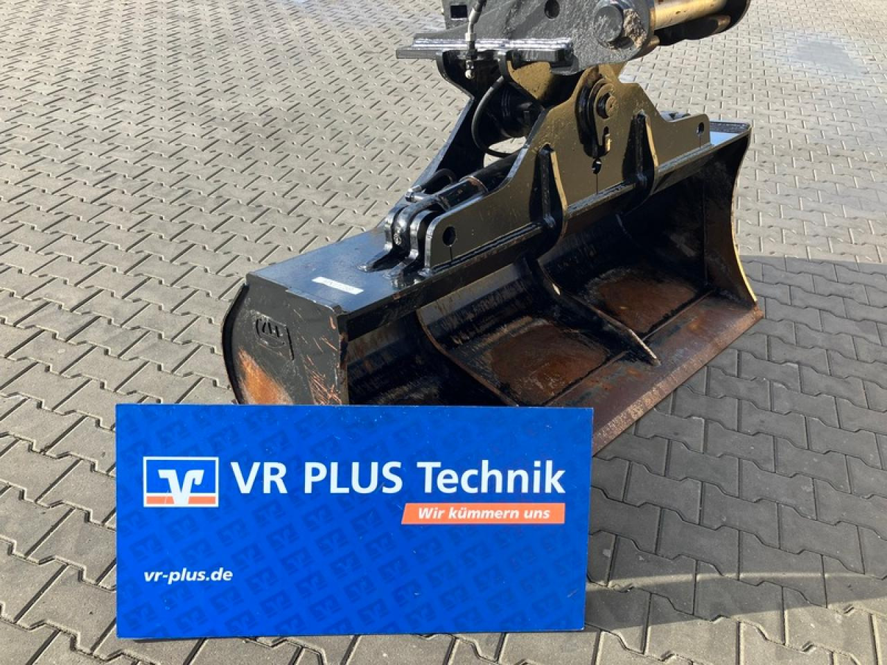 JCB GRL180 - Bucket: picture 1 JCB GRL180 - Bucket: picture 1