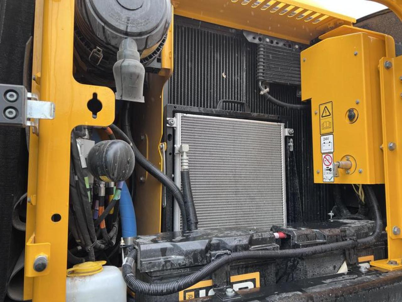 JCB JS145W - Wheel excavator: picture 4 JCB JS145W - Wheel excavator: picture 4