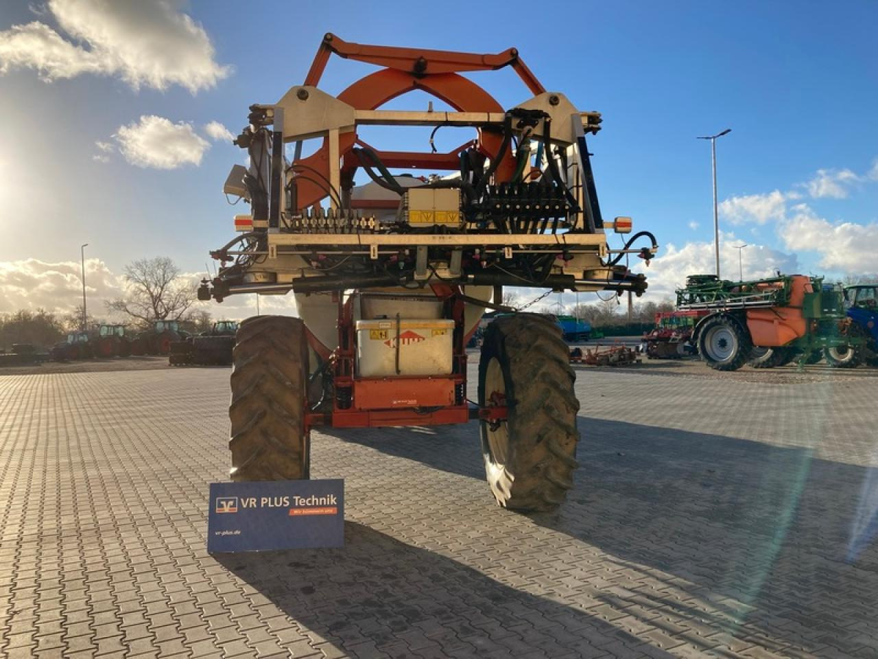 Kuhn OCEANIS 5600 - Trailed sprayer: picture 5 Kuhn OCEANIS 5600 - Trailed sprayer: picture 5