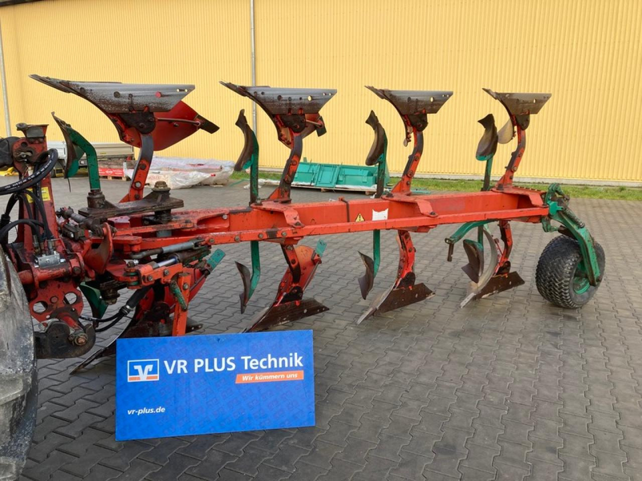 Kverneland LB100-160 - Plow: picture 1 Kverneland LB100-160 - Plow: picture 1