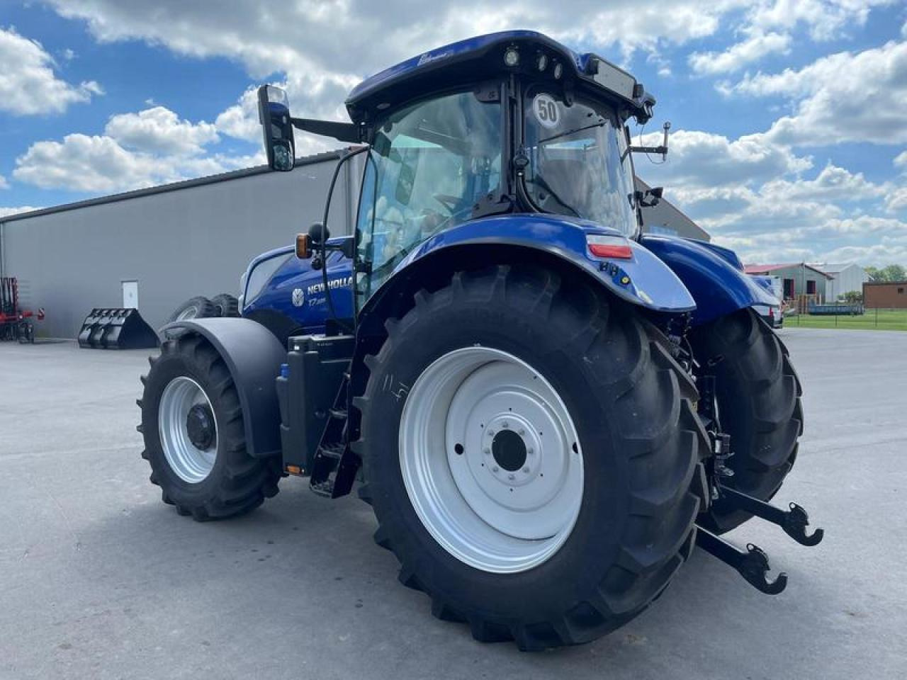 New Holland T 7.225 AKTION - Farm tractor: picture 3 New Holland T 7.225 AKTION - Farm tractor: picture 3