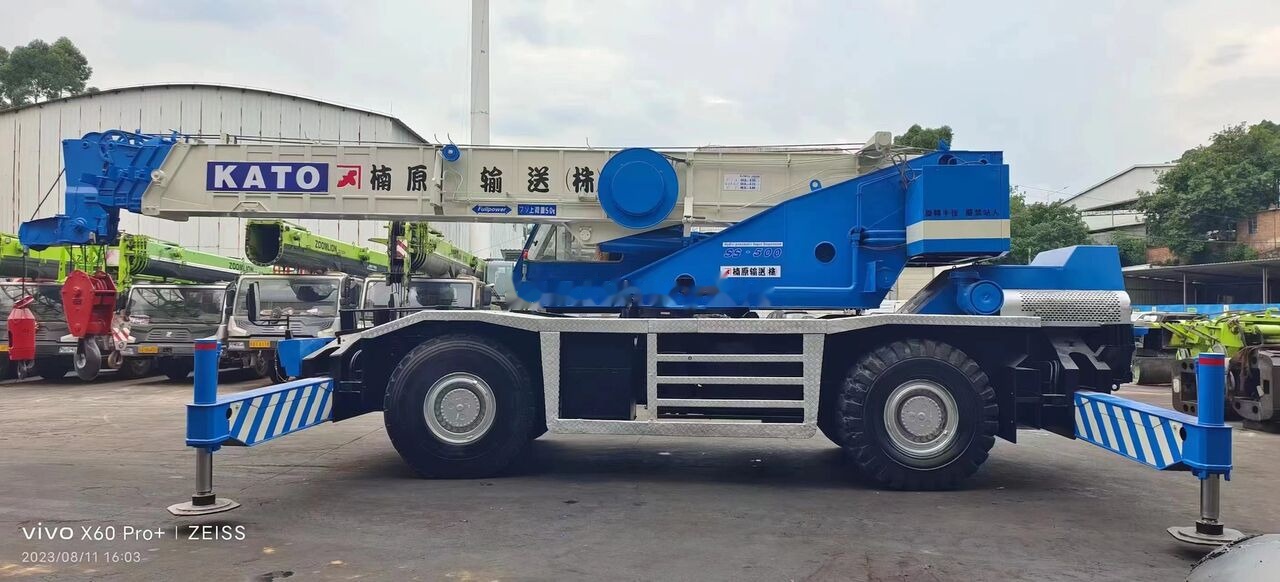Kato KR-450-v 45ton - Mobile crane: picture 2 Kato KR-450-v 45ton - Mobile crane: picture 2