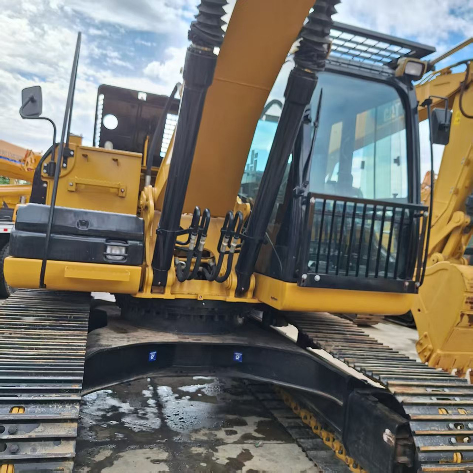 CAT 320D2 Excavator - Crawler excavator: picture 5 CAT 320D2 Excavator - Crawler excavator: picture 5