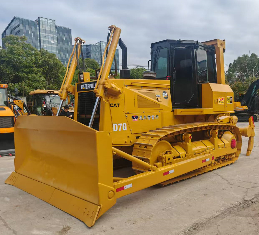 CAT D7G Bulldozer - Bulldozer: picture 3 CAT D7G Bulldozer - Bulldozer: picture 3