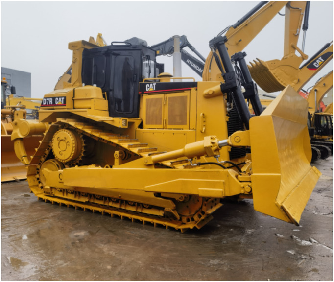 Cheap Used CAT D7R Bulldozer Track Dozer japan used bulldozer for sale - Bulldozer: picture 1 Cheap Used CAT D7R Bulldozer Track Dozer japan used bulldozer for sale - Bulldozer: picture 1