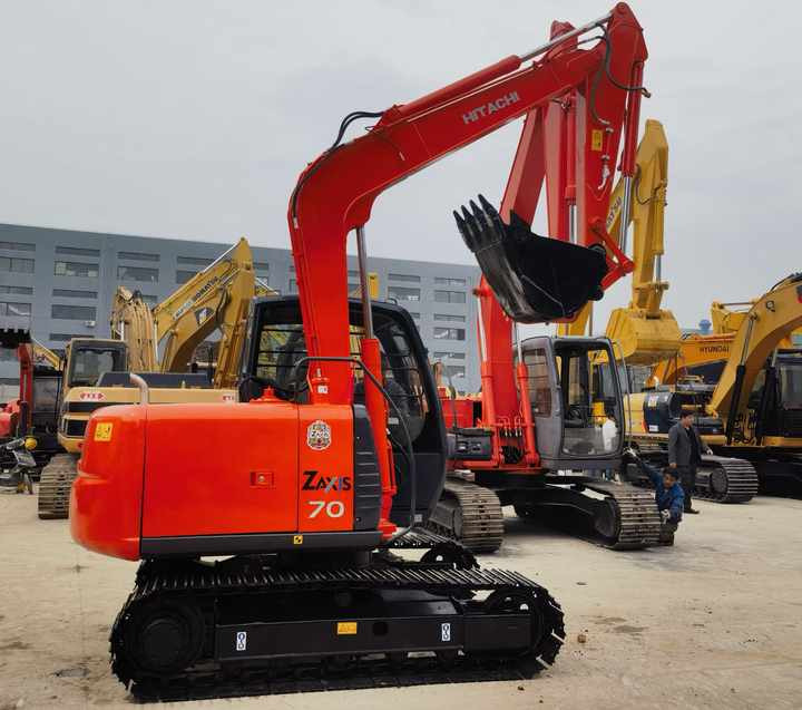 High Quality and good performance Used Japan Hitachi ZX70 Excavator second Hand excavator for sale in china - Crawler excavator: picture 2 High Quality and good performance Used Japan Hitachi ZX70 Excavator second Hand excavator for sale in china - Crawler excavator: picture 2