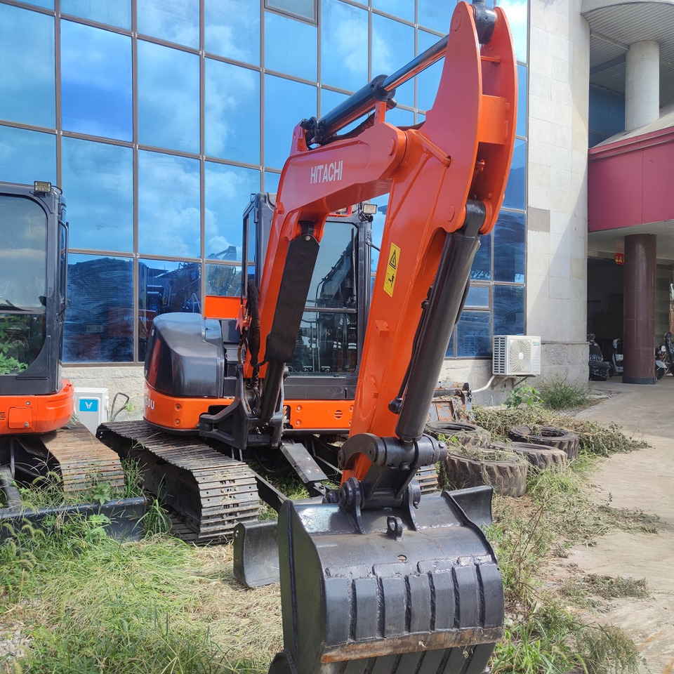 Hitachi ZX50U Excavator - Crawler excavator: picture 2 Hitachi ZX50U Excavator - Crawler excavator: picture 2