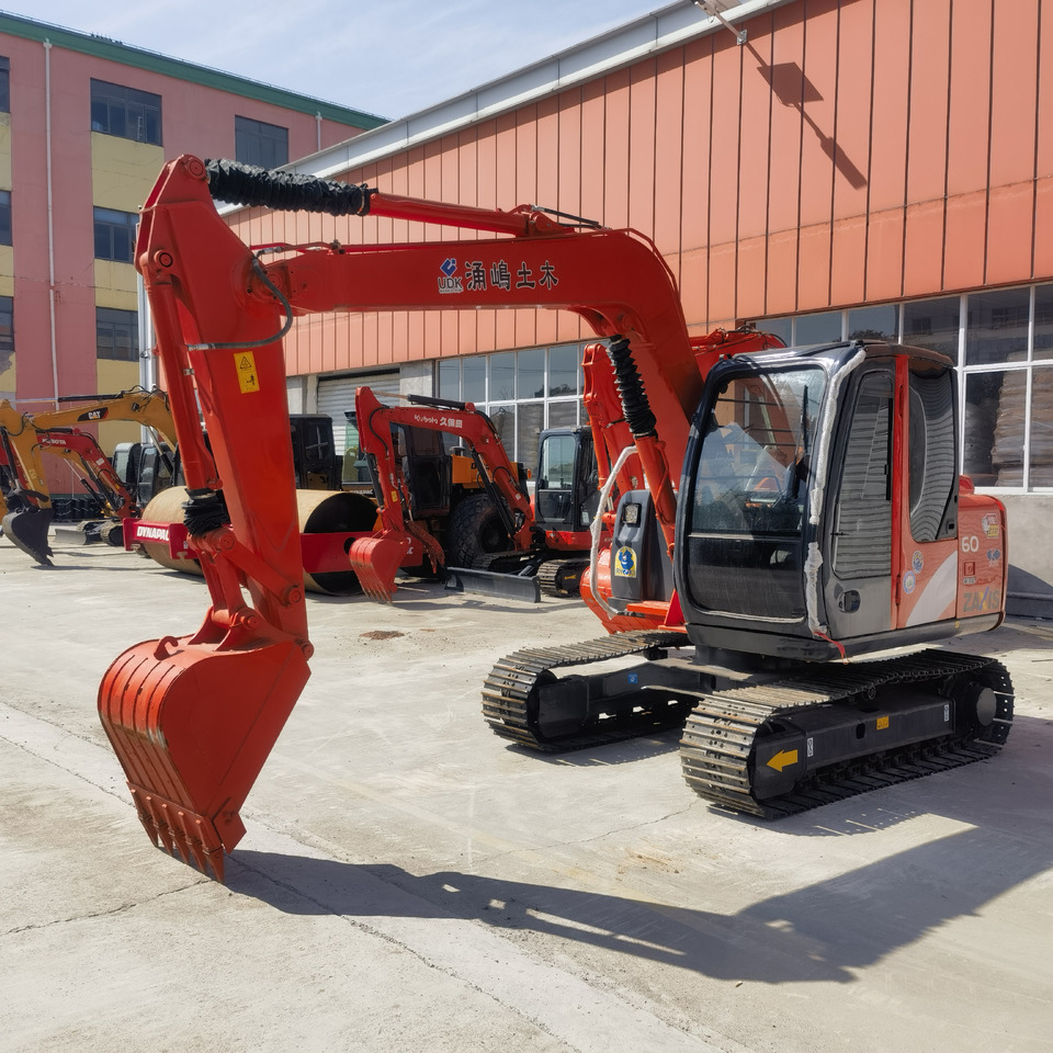 Hitachi ZX60 Excavator - Crawler excavator: picture 5 Hitachi ZX60 Excavator - Crawler excavator: picture 5