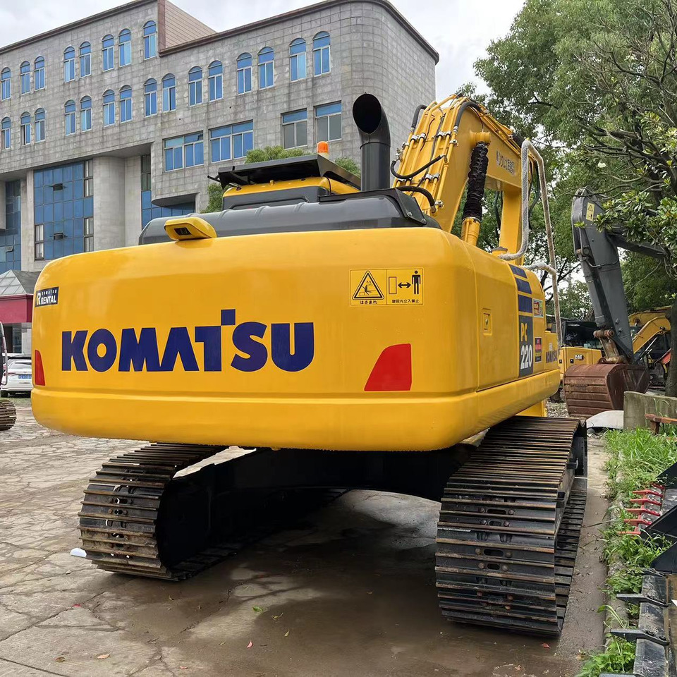 KOMATSU PC220-8 excavator - Crawler excavator: picture 5 KOMATSU PC220-8 excavator - Crawler excavator: picture 5