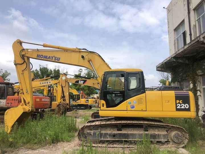Komatsu PC220-7 Excavator - Crawler excavator: picture 4 Komatsu PC220-7 Excavator - Crawler excavator: picture 4