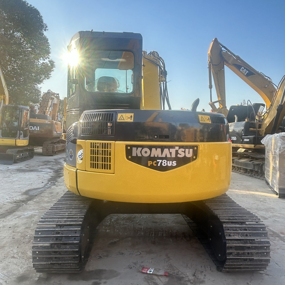 Komatsu PC78US Excavator - Excavator: picture 3 Komatsu PC78US Excavator - Excavator: picture 3
