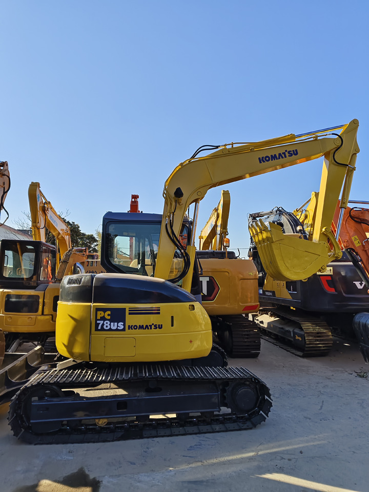 Komatsu PC78US Excavator - Excavator: picture 3 Komatsu PC78US Excavator - Excavator: picture 3