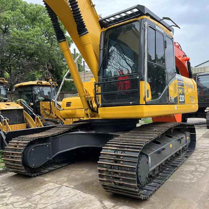 Original Japan cheap used excavator komatsu pc220 pc220-8 22 ton crawler Excavator for Sale - Crawler excavator: picture 3 Original Japan cheap used excavator komatsu pc220 pc220-8 22 ton crawler Excavator for Sale - Crawler excavator: picture 3