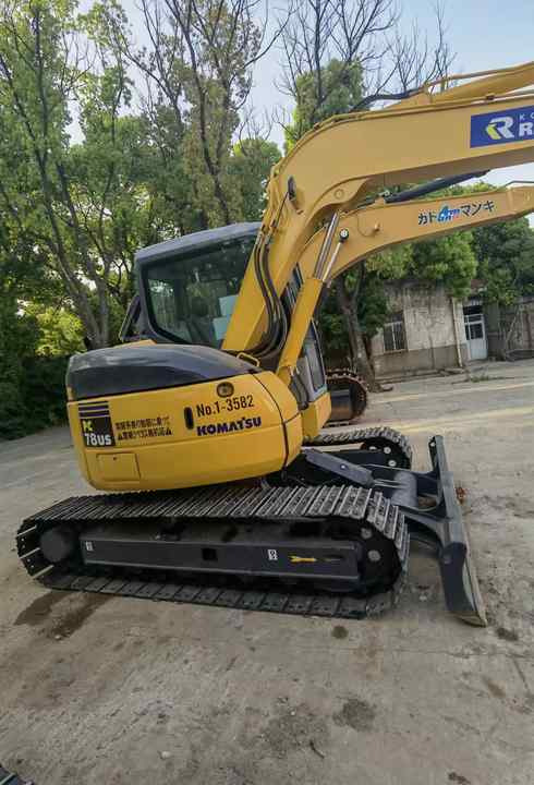 Used Small Crawler Excavator PC78US Japan Brand komatsu model pc78us For Sale - Excavator: picture 4 Used Small Crawler Excavator PC78US Japan Brand komatsu model pc78us For Sale - Excavator: picture 4
