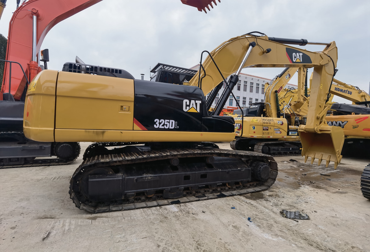Excavators cat325dl - Crawler excavator: picture 2 Excavators cat325dl - Crawler excavator: picture 2