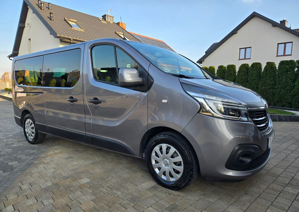 Renault Trafic Grand SpaceClass 2.0 dCi EDC - Car: picture 3 Renault Trafic Grand SpaceClass 2.0 dCi EDC - Car: picture 3