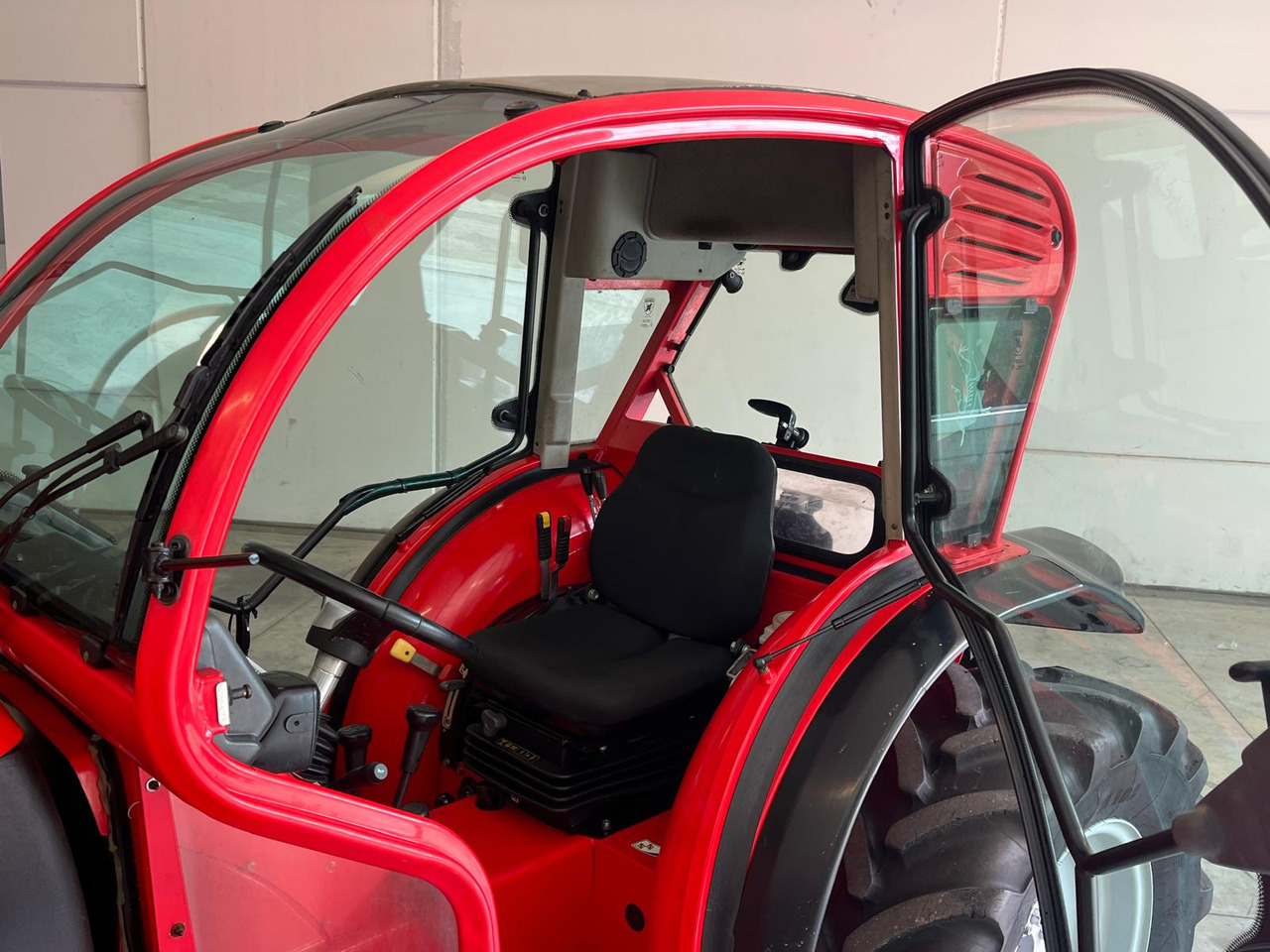 Farm tractor ANTONIO CARRARO TGF 7800S: picture 9