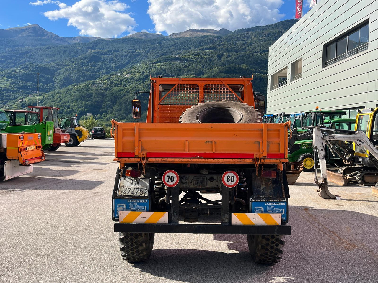 MERCEDES BENZ UNIMOG U1200 – 70 leasing MERCEDES BENZ UNIMOG U1200 – 70: picture 7 MERCEDES BENZ UNIMOG U1200 – 70 leasing MERCEDES BENZ UNIMOG U1200 – 70: picture 7