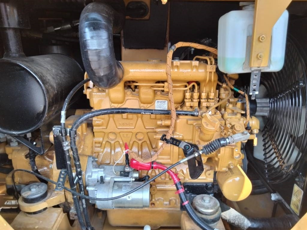 CAT 305.5 - Mini excavator: picture 4 CAT 305.5 - Mini excavator: picture 4