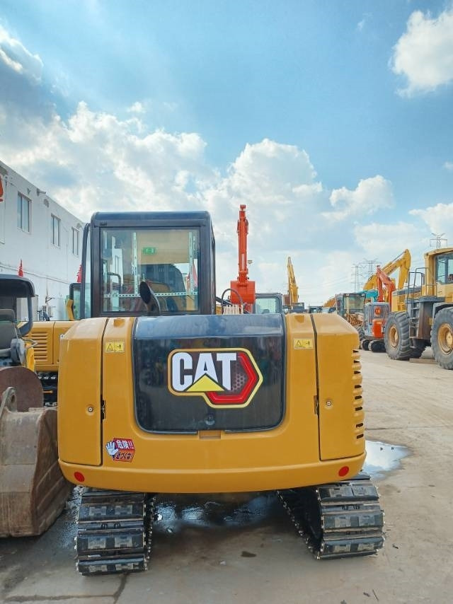 CAT 305.5 - Mini excavator: picture 2 CAT 305.5 - Mini excavator: picture 2