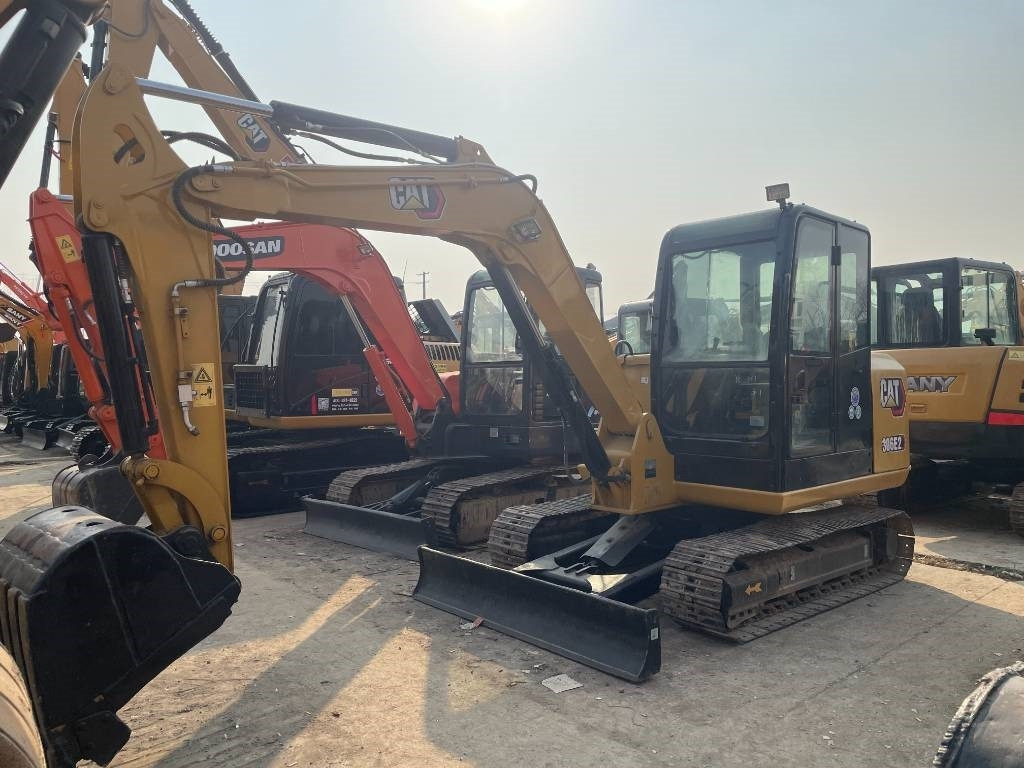 CAT 306E2 - Mini excavator: picture 3 CAT 306E2 - Mini excavator: picture 3