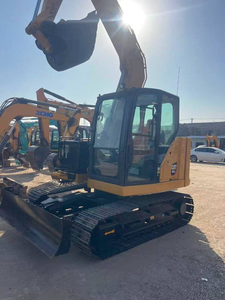 CAT 307.5 - Mini excavator: picture 1 CAT 307.5 - Mini excavator: picture 1