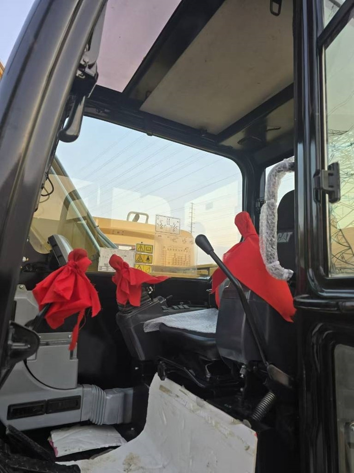 CAT 307  - Mini excavator: picture 2 CAT 307  - Mini excavator: picture 2