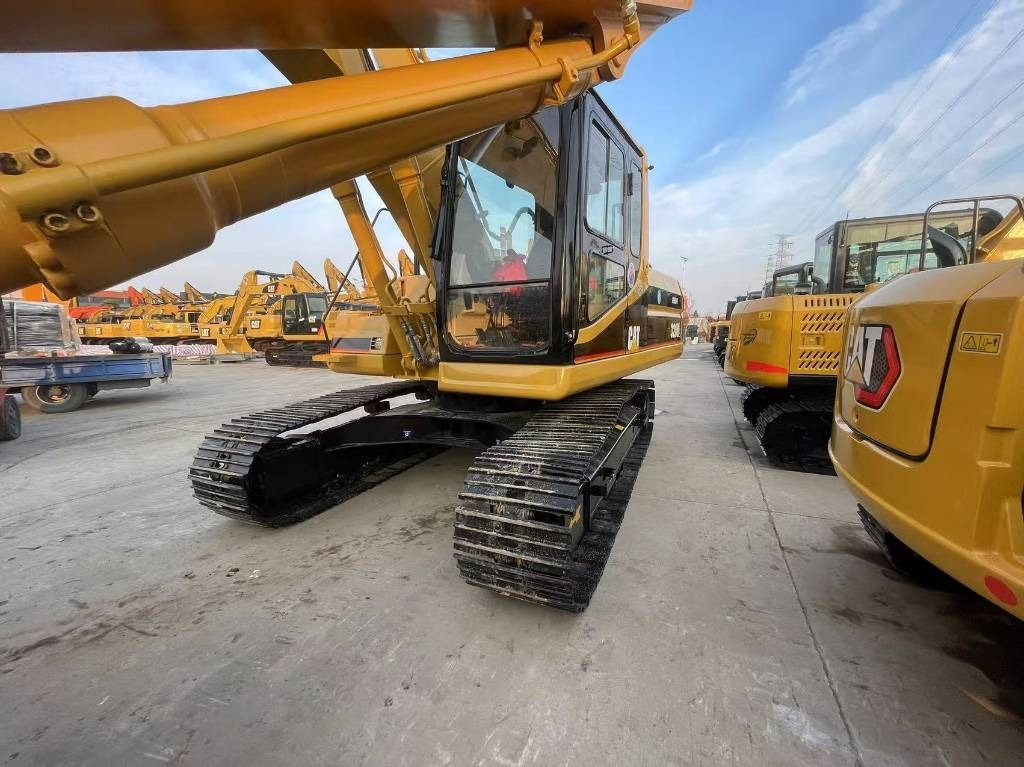 CAT 320 B  - Crawler excavator: picture 2 CAT 320 B  - Crawler excavator: picture 2