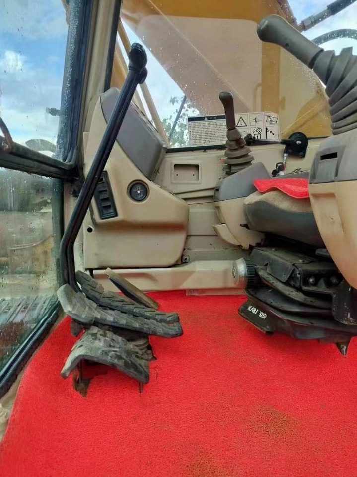 CAT 320 B L - Crawler excavator: picture 2 CAT 320 B L - Crawler excavator: picture 2
