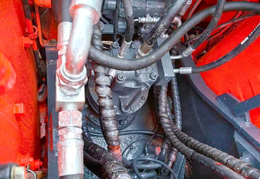 Doosan DX 140  - Crawler excavator: picture 4 Doosan DX 140  - Crawler excavator: picture 4