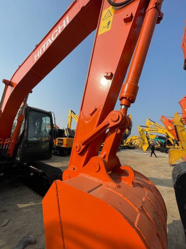 Hitachi ZX 130 - Crawler excavator: picture 2 Hitachi ZX 130 - Crawler excavator: picture 2