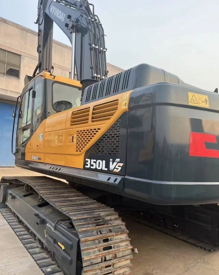 Crawler excavator Hyundai 305LC: picture 7