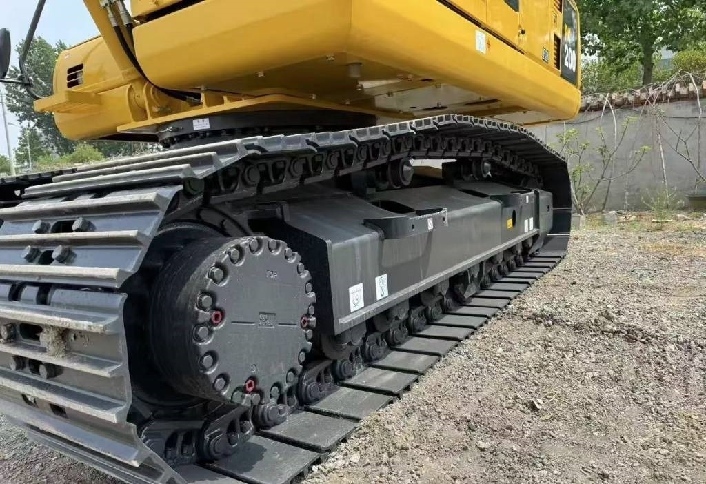 Komatsu PC 200-8 - Crawler excavator: picture 4 Komatsu PC 200-8 - Crawler excavator: picture 4