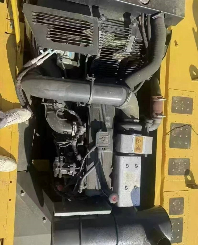 Komatsu PC 350 - Crawler excavator: picture 2 Komatsu PC 350 - Crawler excavator: picture 2