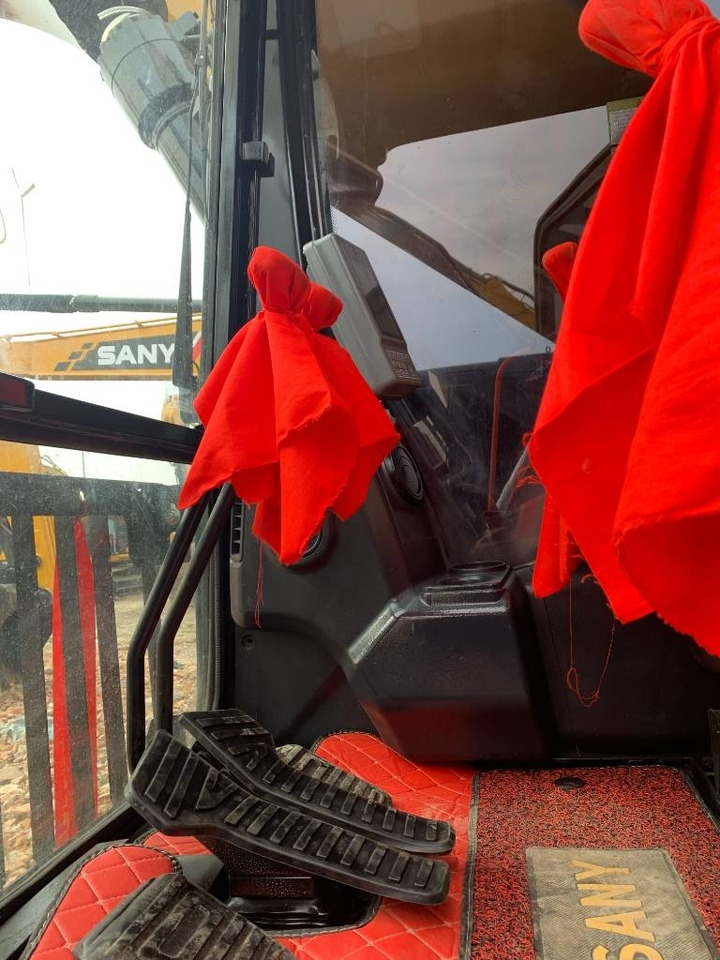 Sany SY 215 C - Crawler excavator: picture 3 Sany SY 215 C - Crawler excavator: picture 3
