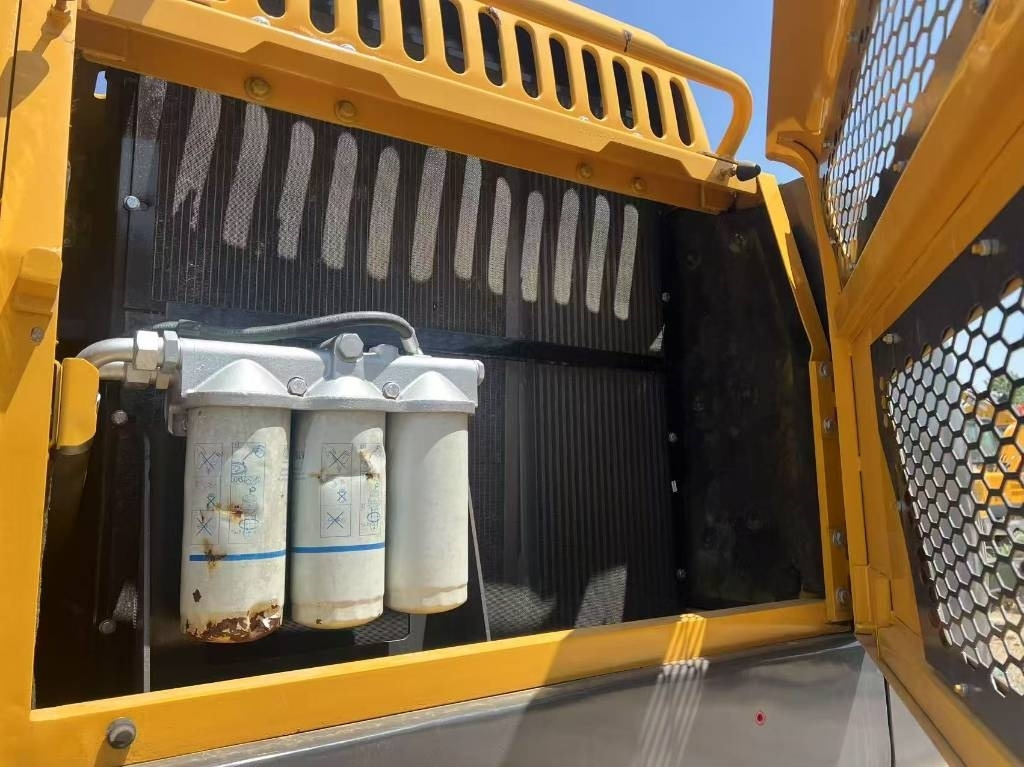 Volvo EC 380  - Crawler excavator: picture 2 Volvo EC 380  - Crawler excavator: picture 2