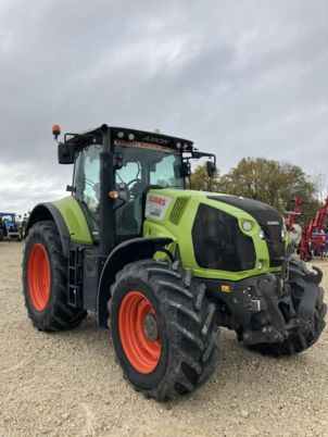 Claas AXION 820 CEBIS - Farm tractor: picture 2 Claas AXION 820 CEBIS - Farm tractor: picture 2