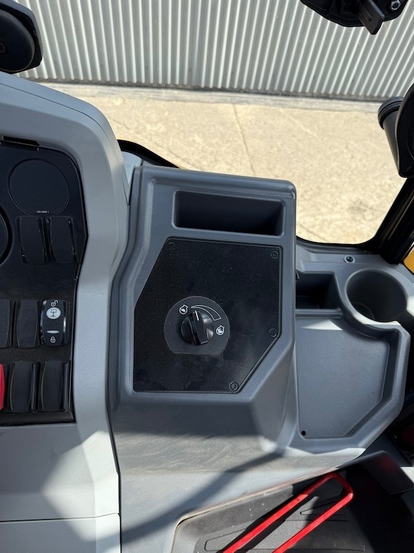 New Backhoe loader CAT 424: picture 18 New Backhoe loader CAT 424: picture 18