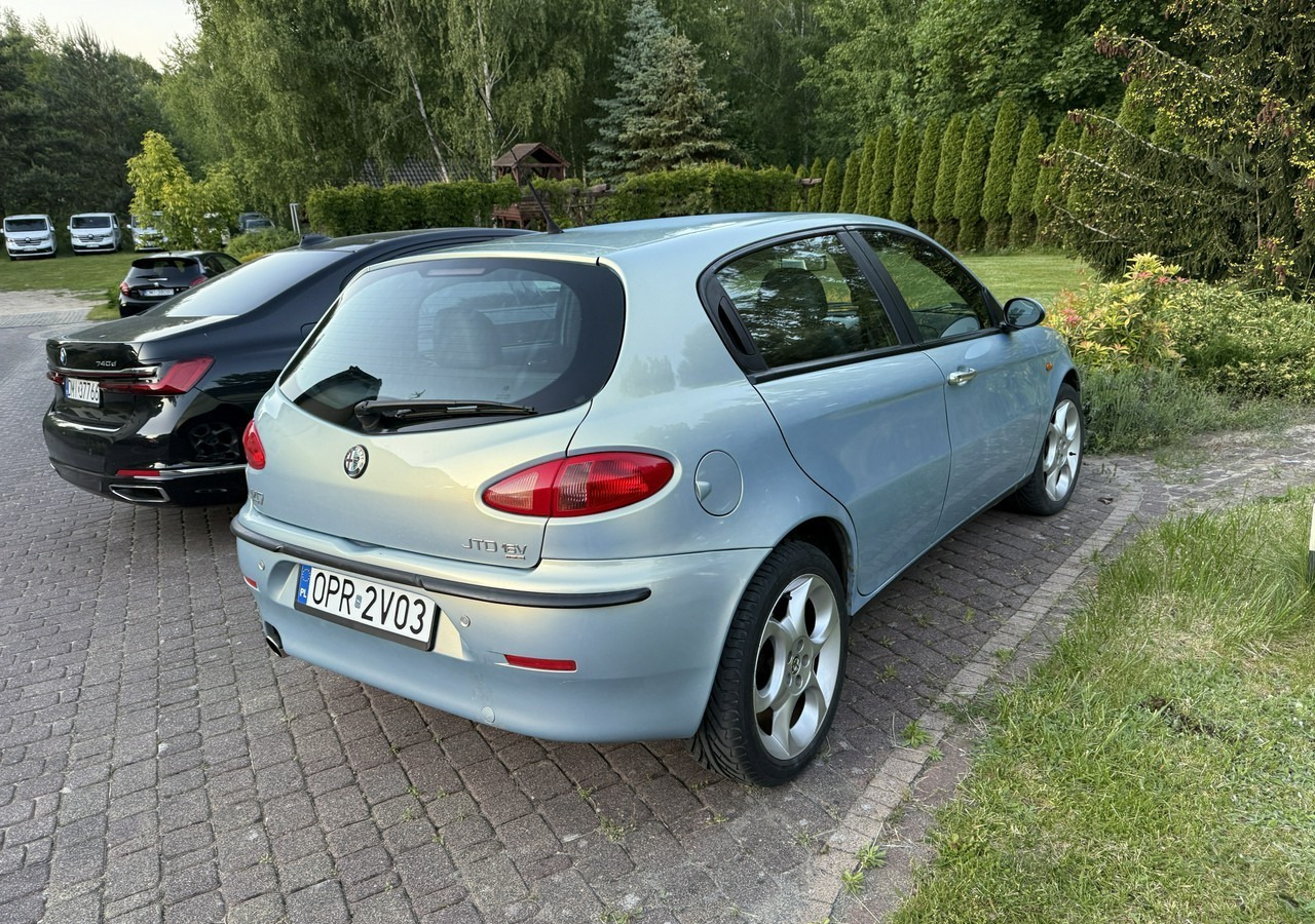 Alfa Romeo 147 Alfa Romeo 147 Klima 1.9 jtd-140KM - Car: picture 3 Alfa Romeo 147 Alfa Romeo 147 Klima 1.9 jtd-140KM - Car: picture 3