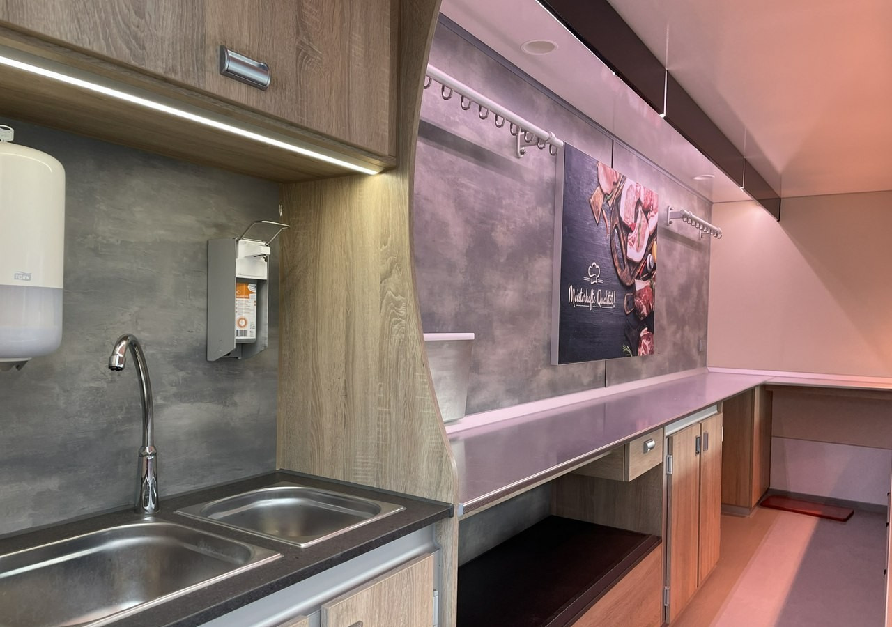 Vending truck Fiat Ducato Autosklep wędlin Gastronomiczna food truck foodtruck sklep Borco 202: picture 6