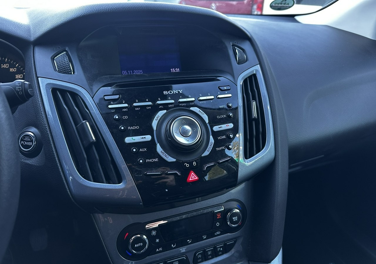 Hatchback Ford Focus III Ford Focus Bogate wyposażenie 2012: picture 9
